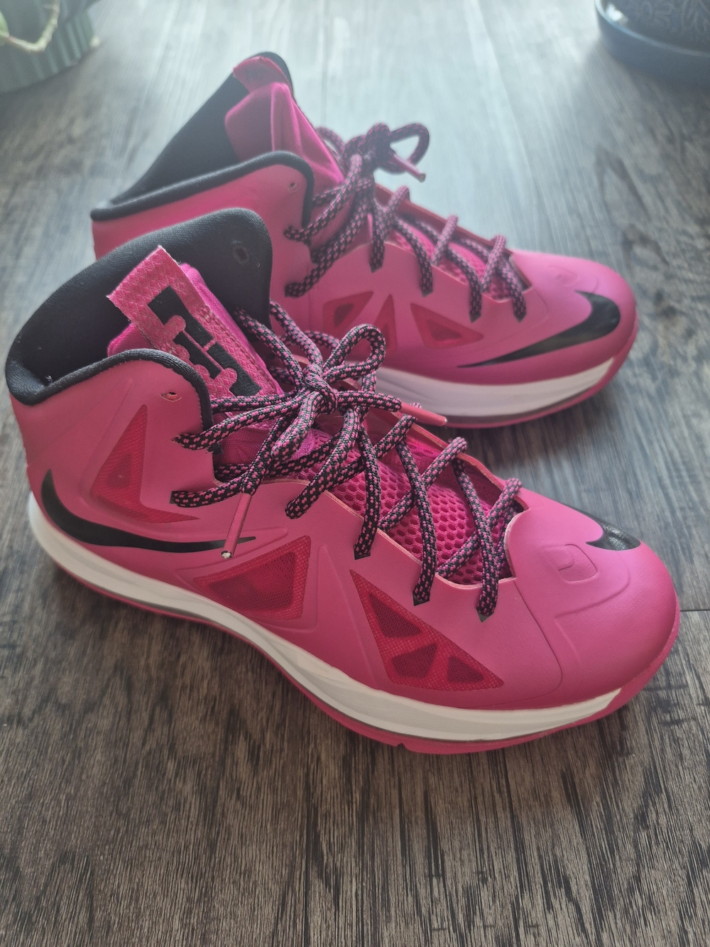 Women's Hot Pink Athletic High-Top Sneakers